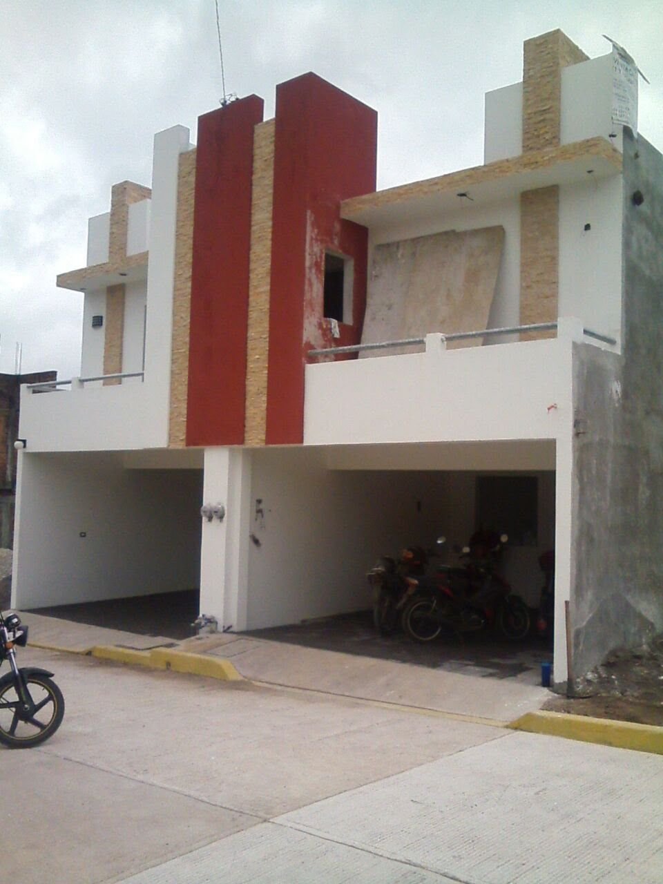 Casas de Rinconada de las Flores durante la construcción